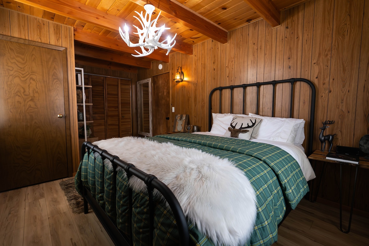 卧室1 ：标准双人床