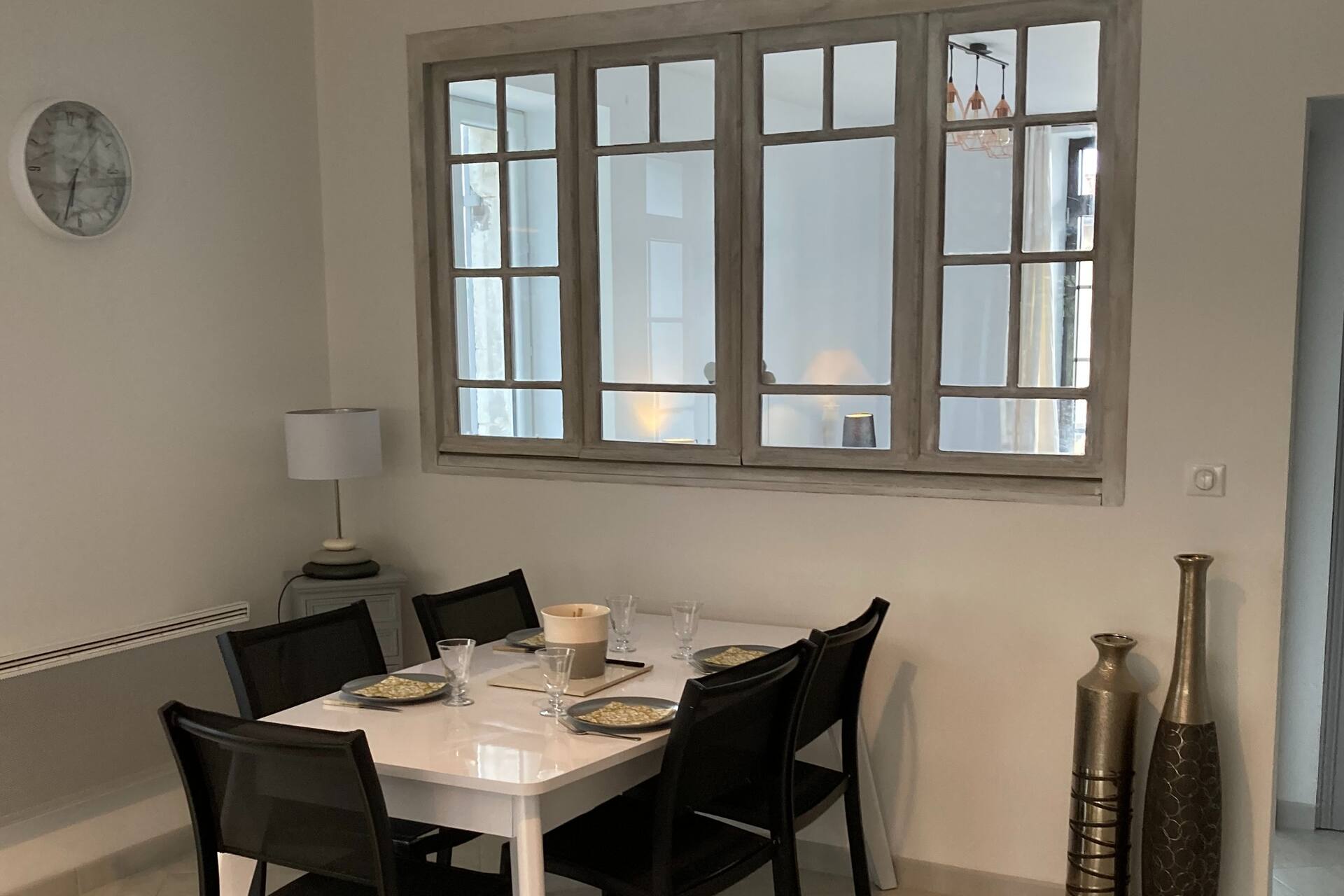 Quiet apartment in the courtyard of the old abbey