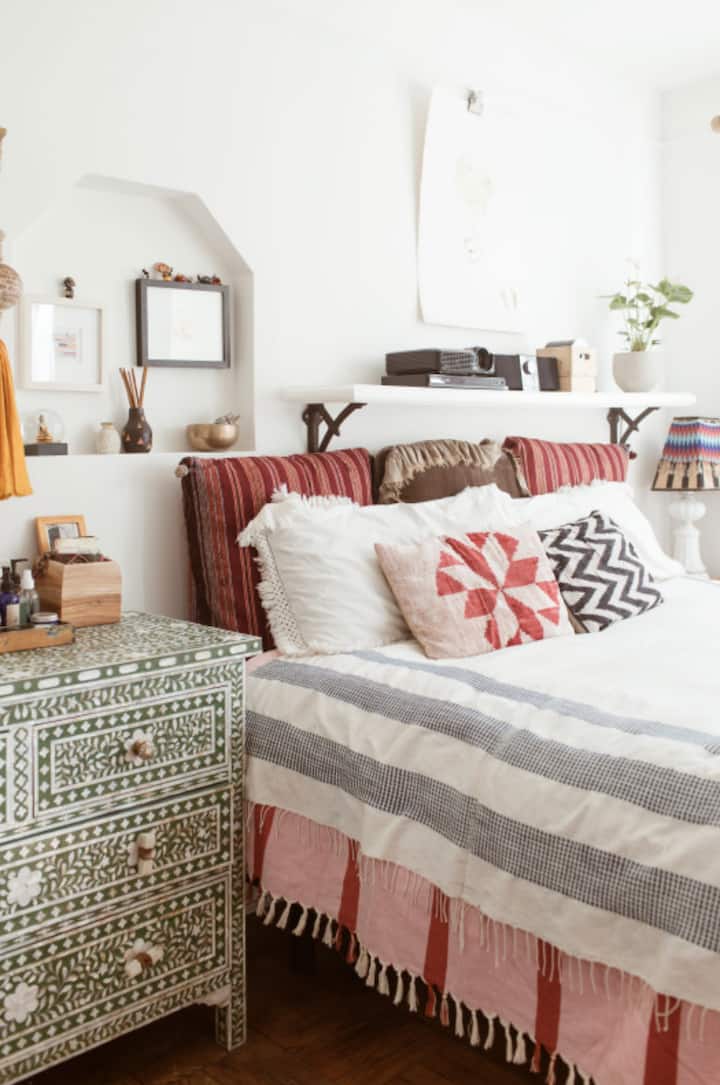 Cute 1.5 Bedroom  Apartment In North Williamsburg. - Brooklyn, NY