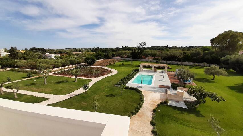 Peace, quiet, ideal for families villa with pool gallery image 4