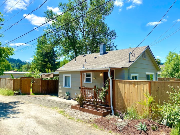 Top 10 PetFriendly Rentals In Eugene, Oregon Updated 2024 Trip101