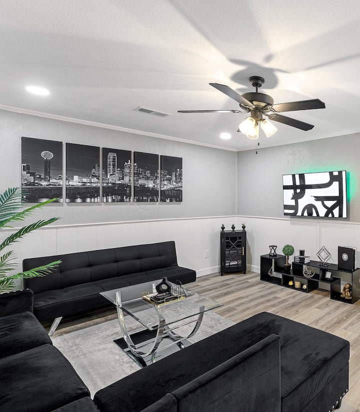 Entire Home Near White Rock Lake Houses for Rent in Dallas, Texas