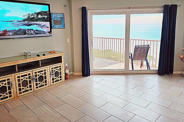 Მისაღები ოთახი 3 BR ხედი