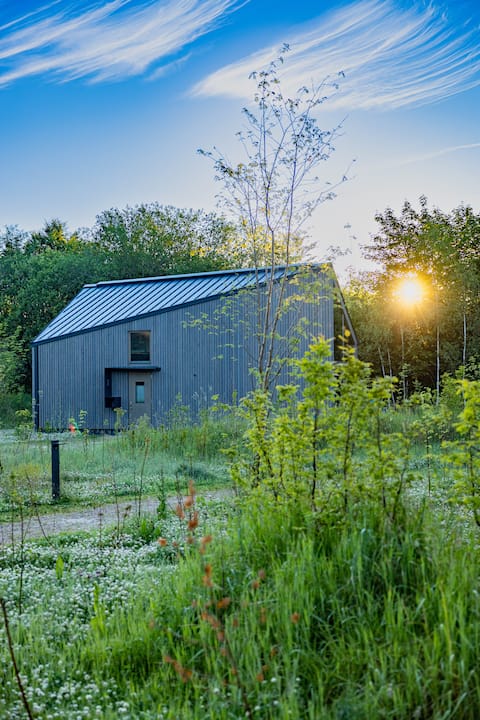 Cabin Cozy for 2 - Sunrise
