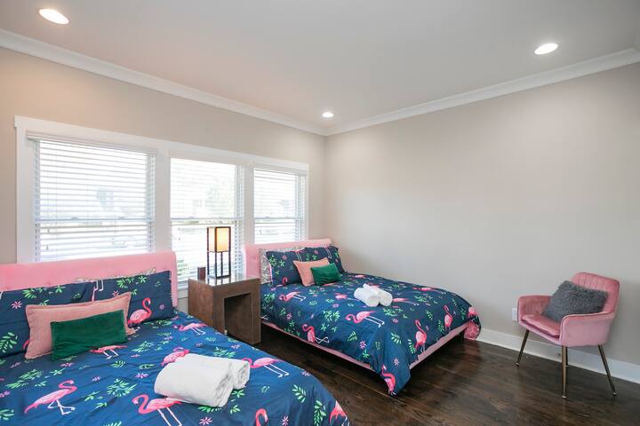 WALK DOWNTOWN•Music Row Bachelorette•Game Room• gallery image 4