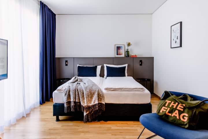 Theflag Comfort Studio With Kitchenette In Moosach - München