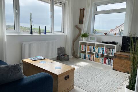 Successful Airbnb property: Private annex nr Woolacombe with use of beach kit! in West Down
