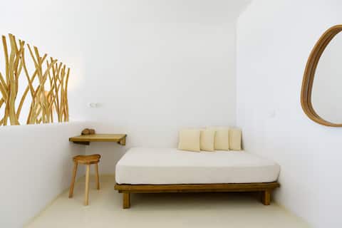 Top performing Airbnb: Aigeis-milos (Ammos Suites) in Δήμος Μήλου