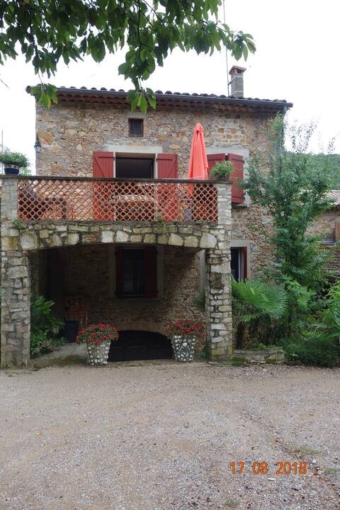 Gites 10/12 pers. at the gates of the Cévennes