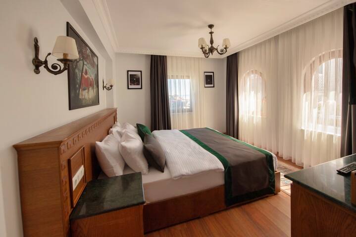 Deluxe 3 Bedrooms Connected Apartment with Balcony gallery image 4