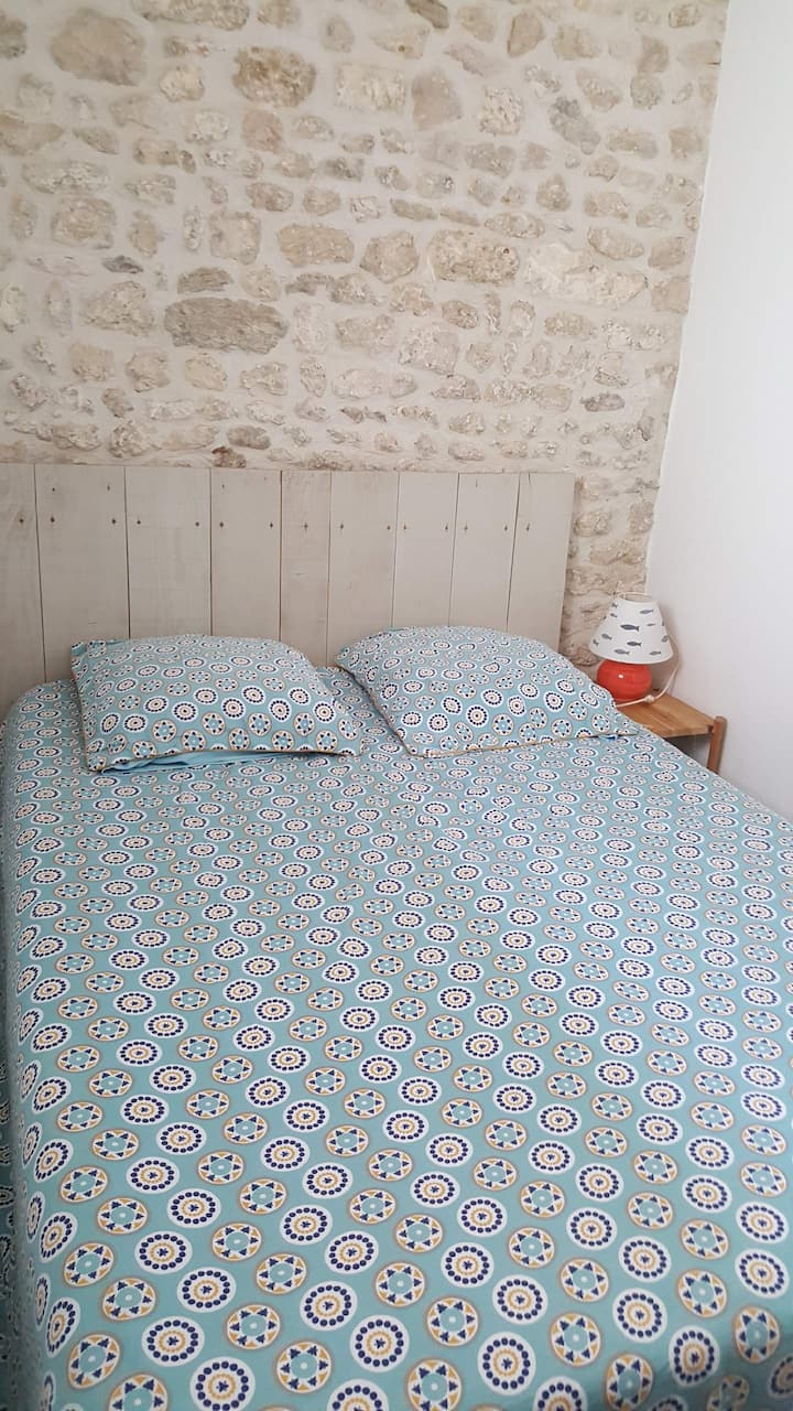 საძინებელი 1