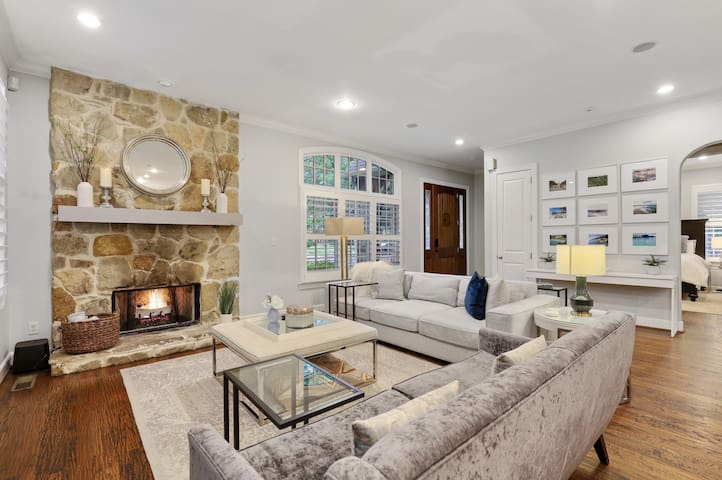 M Streets Modern Tudor with Backyard Oasis gallery image 4