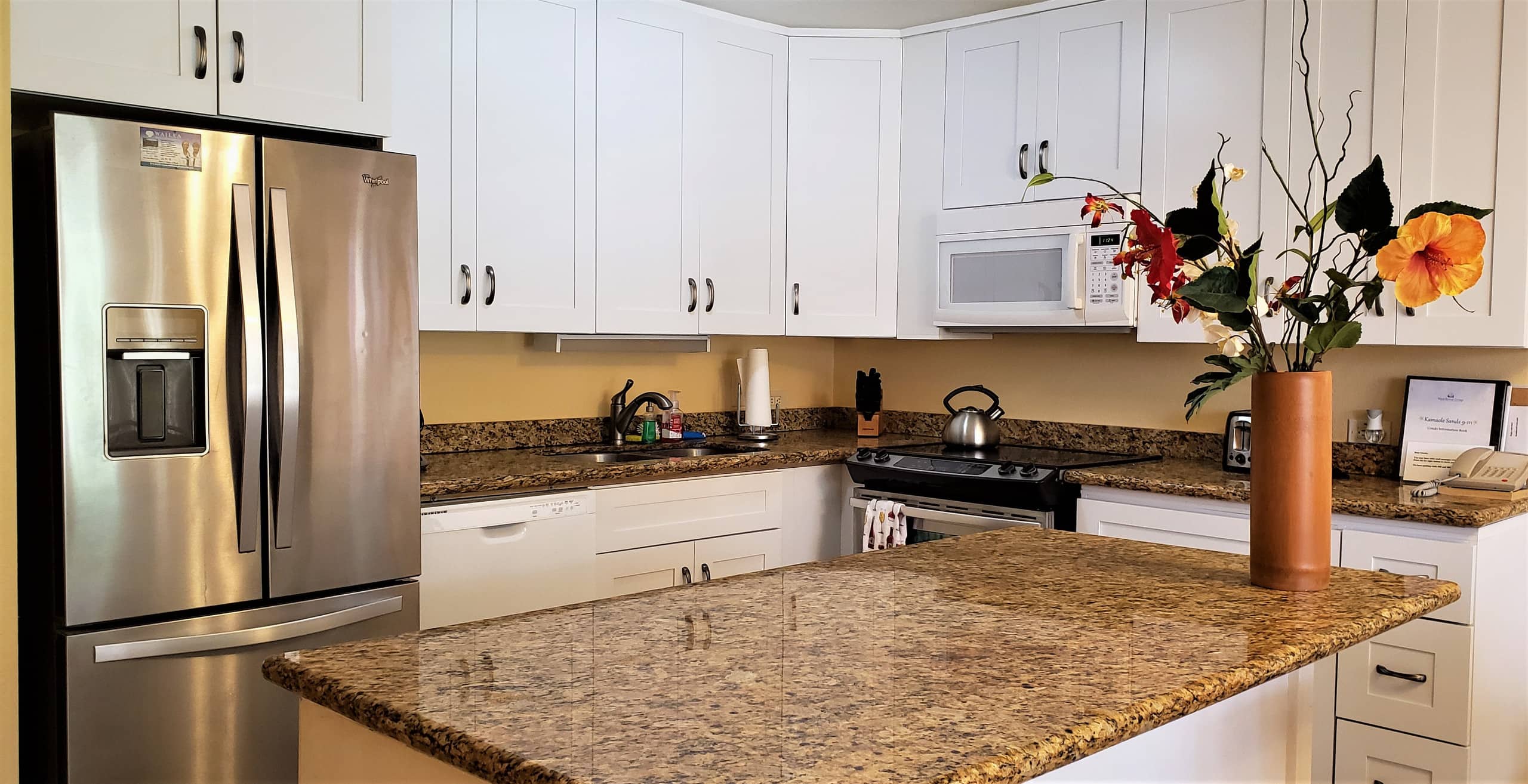 Condo in Kihei · ★4.79 · 3 bedrooms · 5 beds · 2 shared baths - Image 1