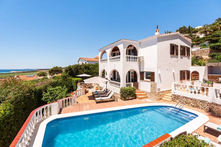 Villa 4 chambres piscine chauffée – Vue sur mer gallery image 5