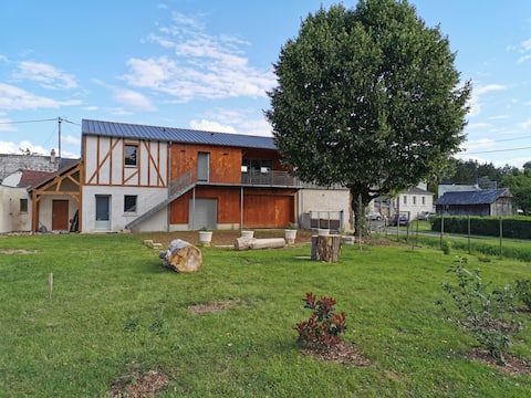 Successful Airbnb property: Leonardo's Hangar, barn near Clos Lucé 4Ch in Amboise