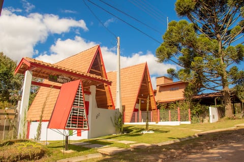 Airbnb em destaque: CHALÉ São Bento do Sapucaí Vila Mantellassi-2. em São Bento Do Sapucaí