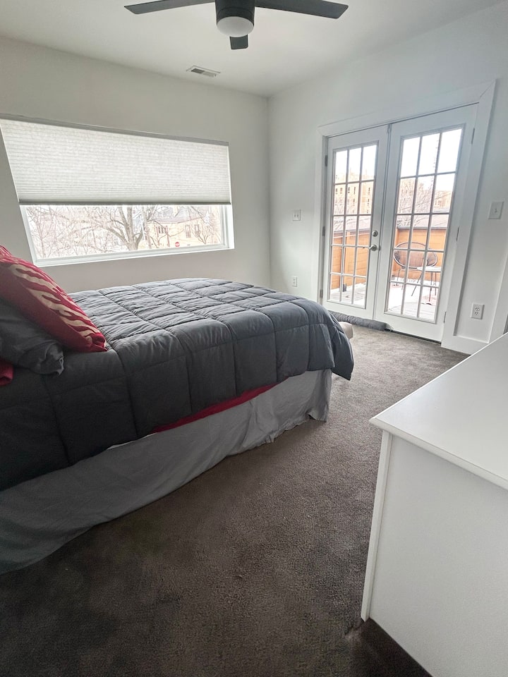 Საძინებელი 2. 