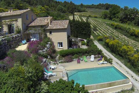 Homely spacious gite with view - 2 bedrooms - pool