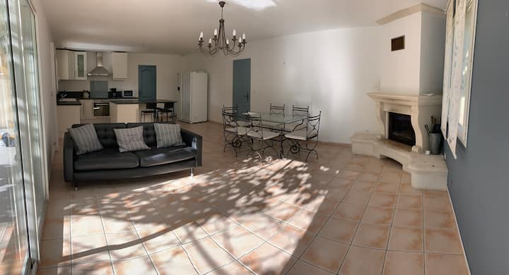 Villa Calme Clim Piscine Chauffée 3parkings Jardin - Eygalières