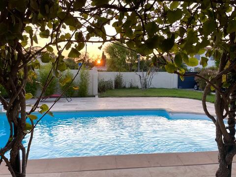 Provence quiet Villa Air-con heated pool garden