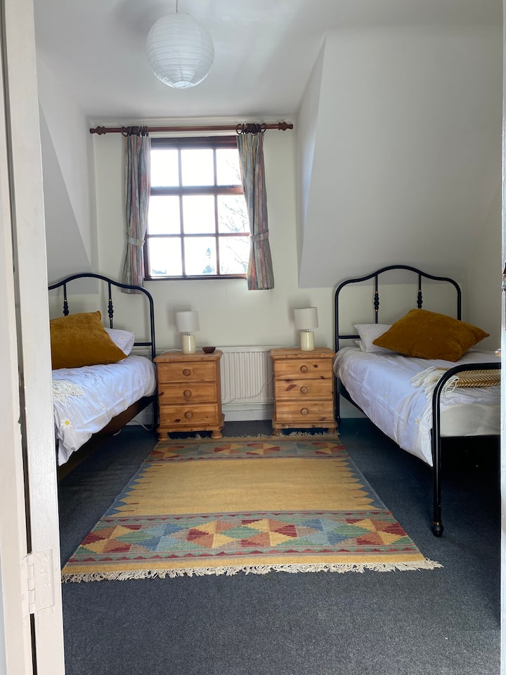 Double room with two single beds