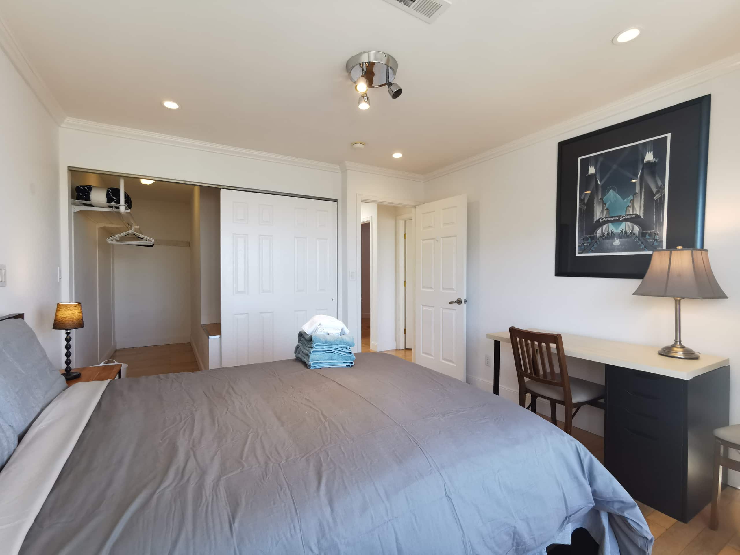 Home in San Francisco · ★4.8 · 3 bedrooms · 3 beds · 2 baths - Image 21