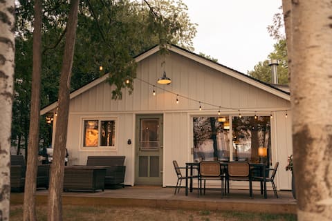 Birch Cottage on Torch Lake with Kayaks + SUPs