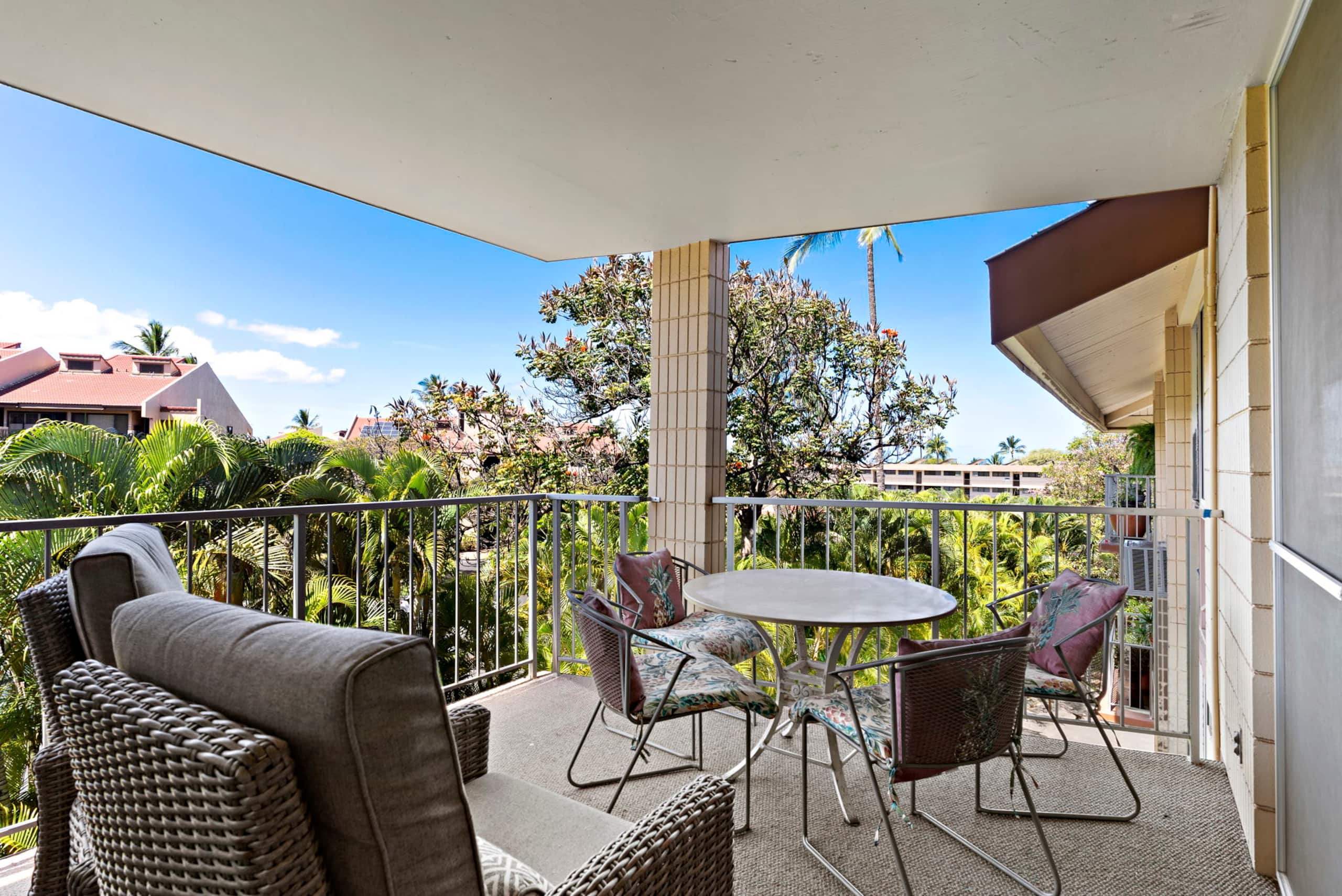 Condo in Kihei · ★4.93 · 2 bedrooms · 4 beds · 2 baths - Image 2