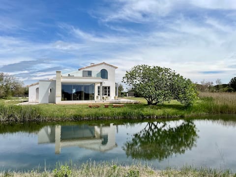 Mas du Couvin | Secluded Camargue Retreat| Pool