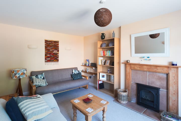 Curlew Retreat, Sep. Kitchen & Living, Ev Charger - Holkham