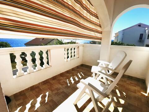 Three-bedroom Apartment with a Sea View