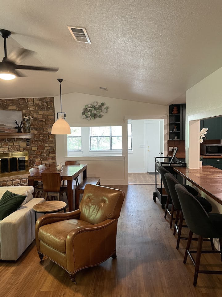 Waterfront Lake House W/ Boat Access On Lake Lbj - Horseshoe Bay, TX