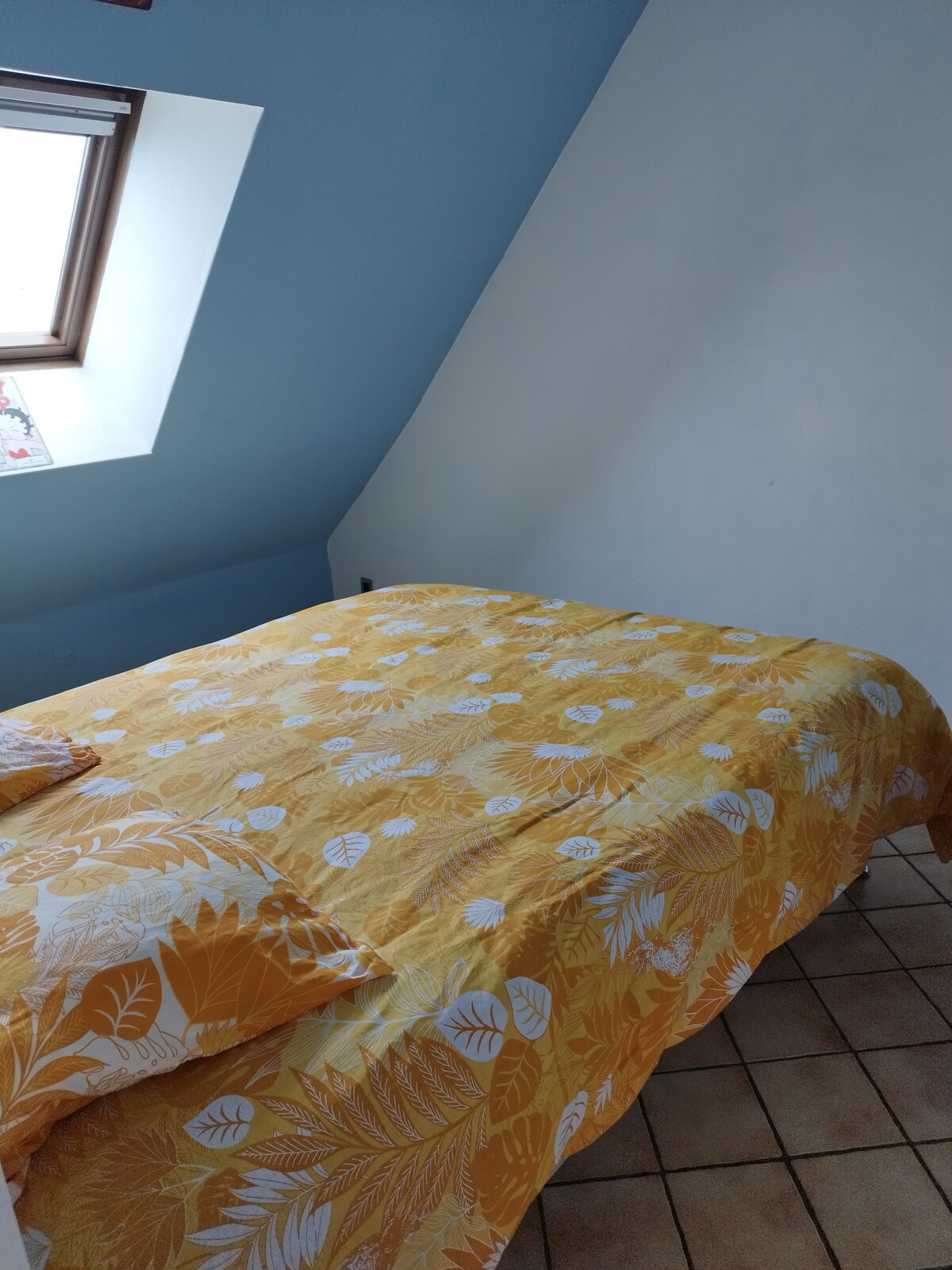 spálňa na 1. poschodí lôžko 160*200