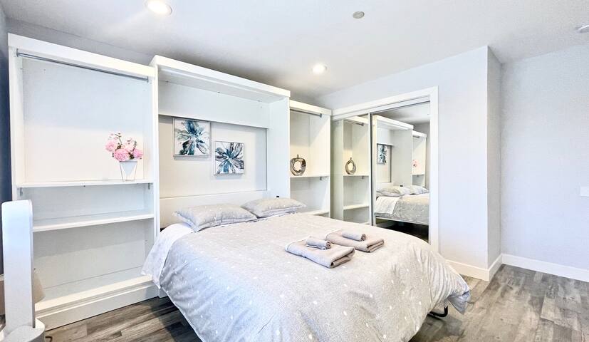 New Luxurious Modern 5Beds/5Baths in Redwood City gallery image 4