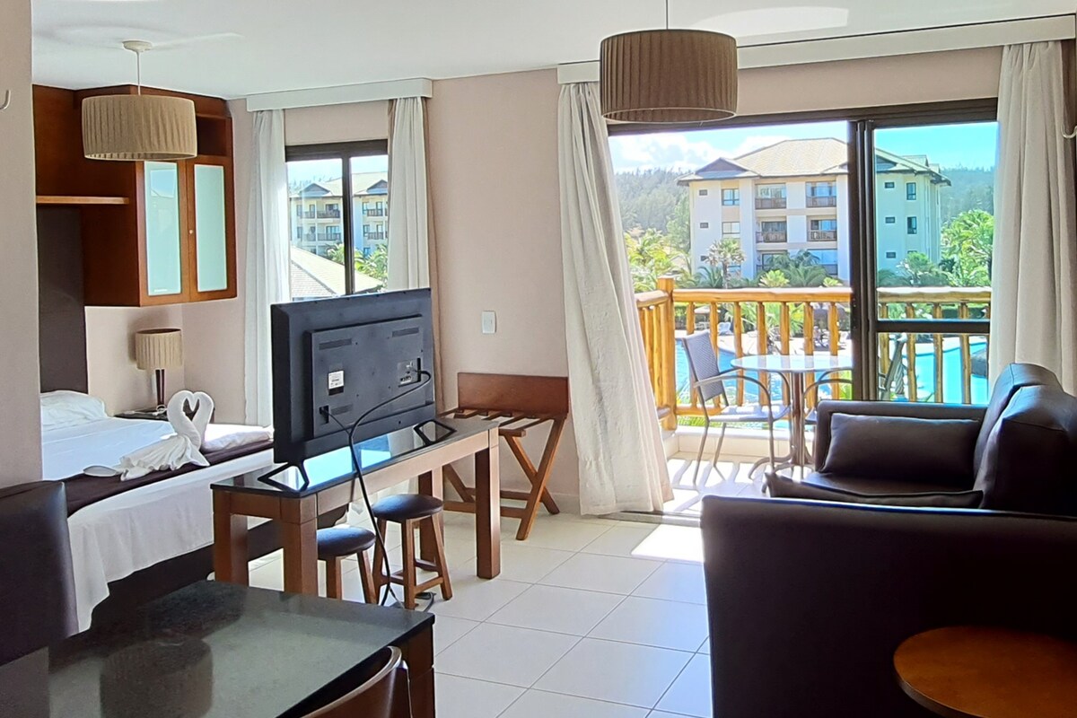 100% -იანი კეთილმოწყობილი ბინა - პრივილეგირებული მდებარეობა! Დაუვიწყარი აივანი!
მასში არის Wi ‑ Fi, სმარტ-ტელევიზორი და ყველა საყოფაცხოვრებო პირობა, რომ გაატაროთ საუკეთესო დღეები ზღვის პირას!