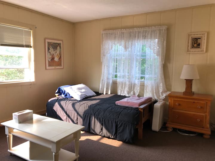 Salon au 2e étage/chambre supplémentaire