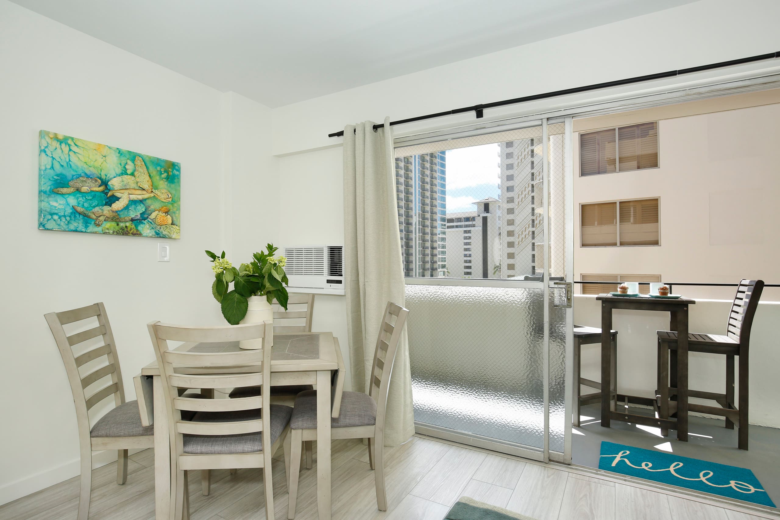 Condo in Honolulu · ★4.74 · 1 bedroom · 2 beds · 1 private bath - Image 14