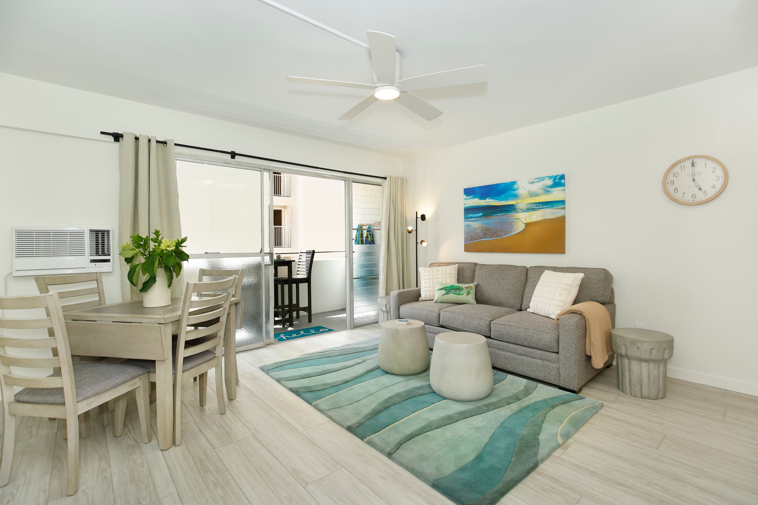 Condo in Honolulu · ★4.74 · 1 bedroom · 2 beds · 1 private bath - Image 2