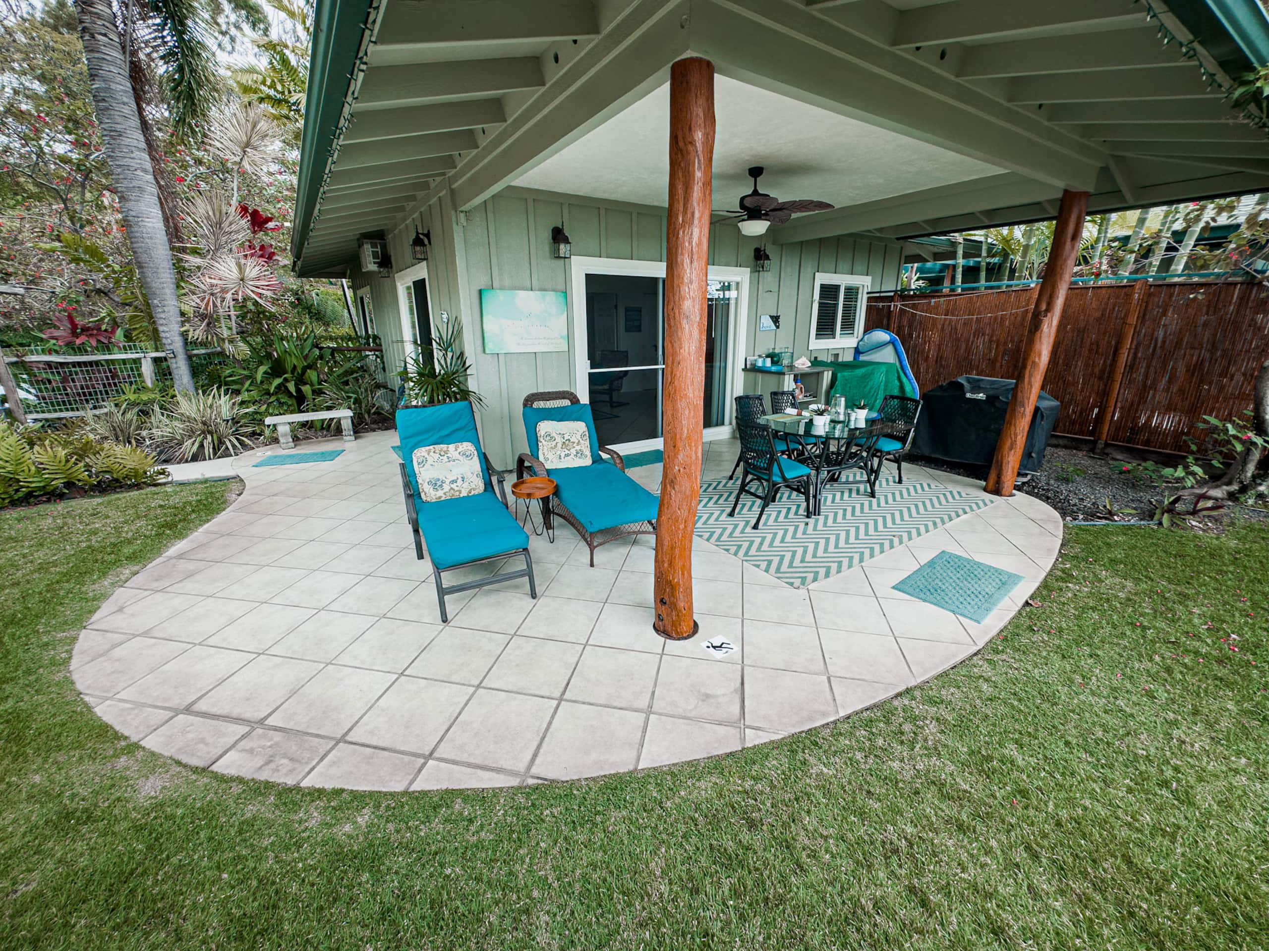 Cabin in Kailua-Kona · ★4.96 · 1 bedroom · 1 bed · 1 bath - Image 1