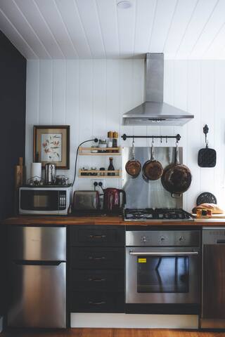 Dingleigh of Sassafras – Reader’s Cottage gallery image 4