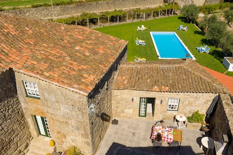 Casa com 6 Quartos Sortelha