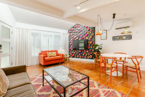 Marigold House | Modern Garden Casita