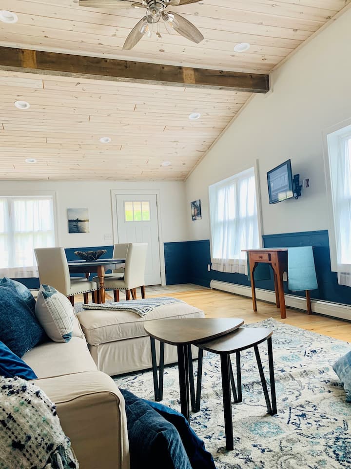 The Loft at Grafton Mountain Green Guest suites for Rent in