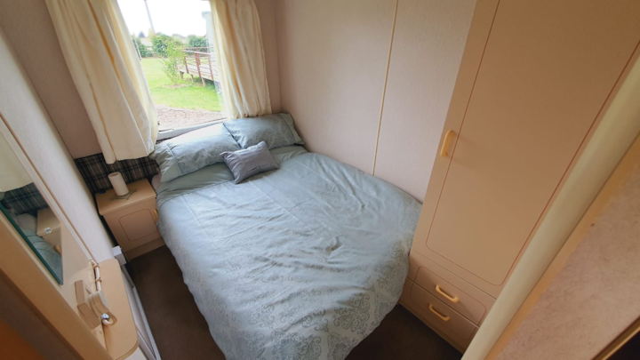 Spálňa 2 dvojlôžka