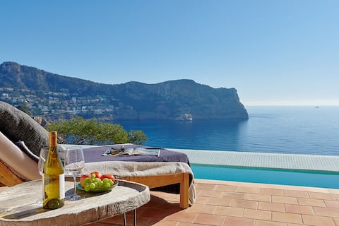 Mallorquin Oasis, in Port Andratx