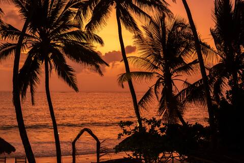 KIMA Zanzibar-TRIBAL Duplex, 1st line beach, pool❤