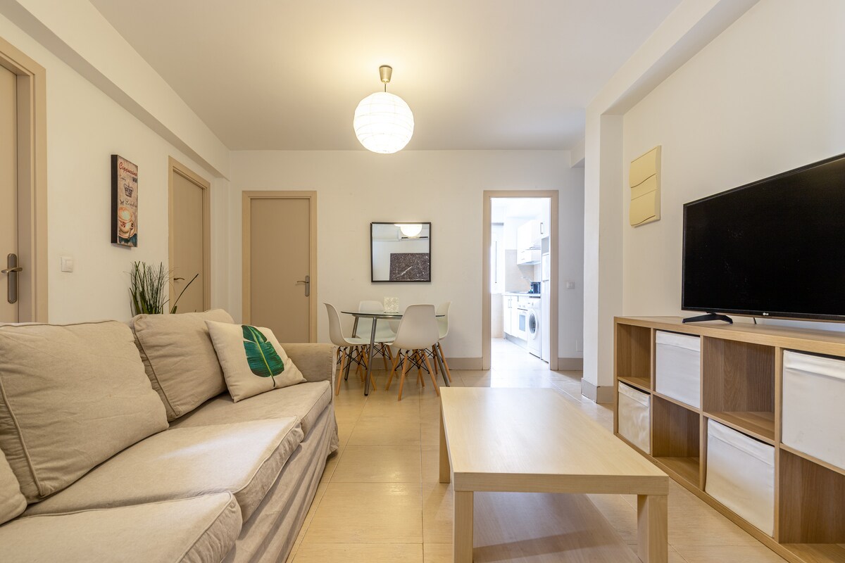 Successful Airbnb property: HOMEABOUT CERVANTES Apartment 30 (2BT 1BR) in El Ejido
