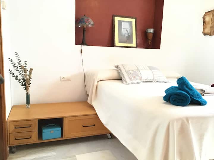 غرفة النوم 2