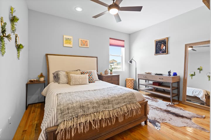 new Queen memory foam bed in 2nd bedroom