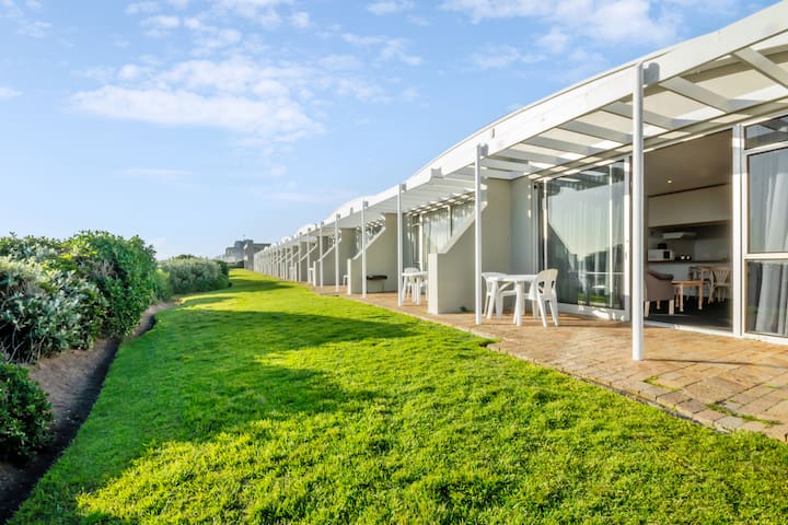 2 Bedroom Beachfront Cabana